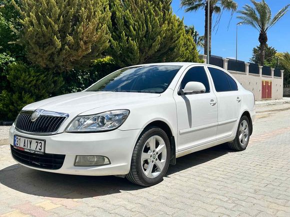 Sahibinden Skoda Octavia 1.6 TDI Elegance CR 2011 Model 