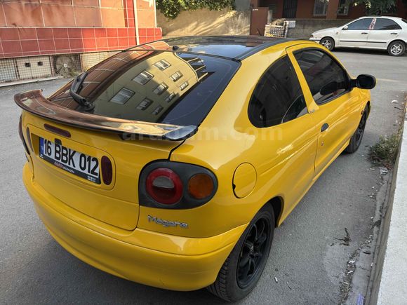 Sahibinden Renault Megane 2.0 Coupe 1998 Model 