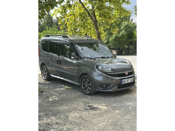Sahibinden Fiat Doblo Combi 1.6 Multijet Trekking 2022 Model 