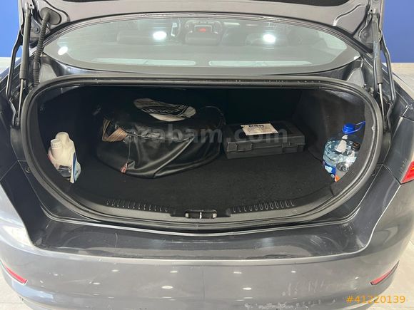 142 BİN KM'DE 1.6 TITANIUM SUNROOFLU LPG'Lİ FORD MONDEO