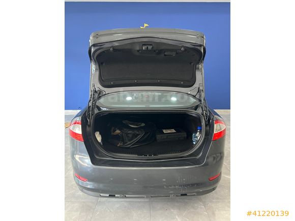 142 BİN KM'DE 1.6 TITANIUM SUNROOFLU LPG'Lİ FORD MONDEO