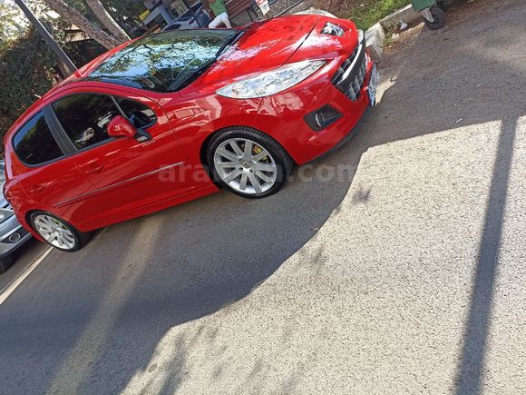 Peugeot 207  1.4vti 95hp active 188.200 bin km  z