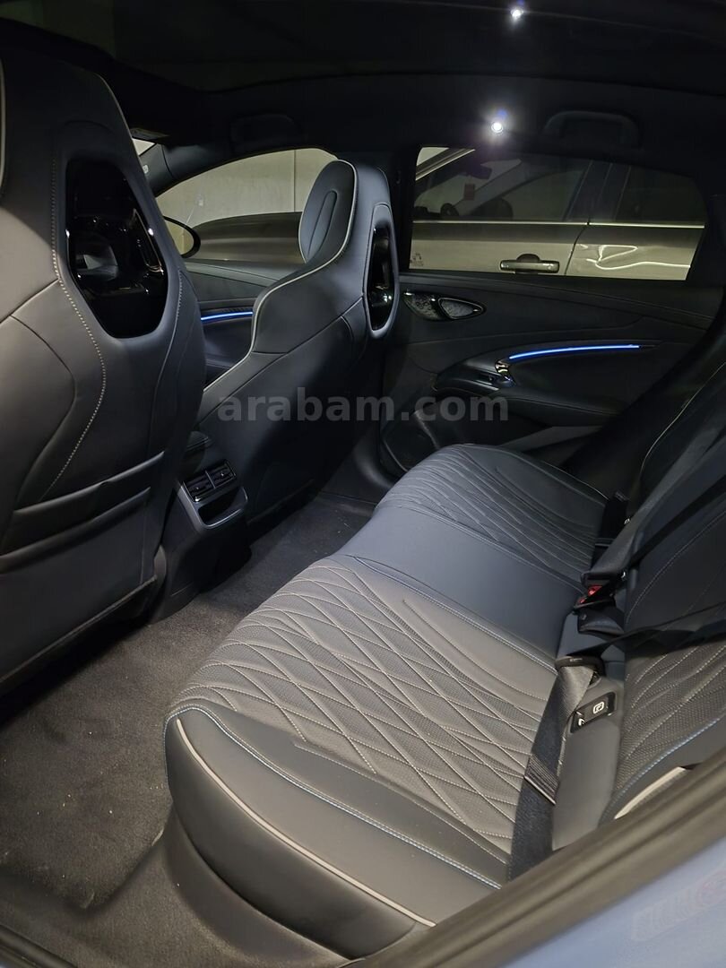 Sahibinden BYD Seal Design 2025 Model İstanbul 8.050 km Mavi (metalik) 6
