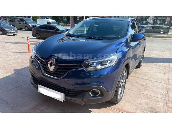 RENAULT KADJAR 1.5 DCİ İCON FULL+FULL KEŞİF PAKET+CAM TAVANLI  2015 MODEL CAM TAVANLI DÜZ 