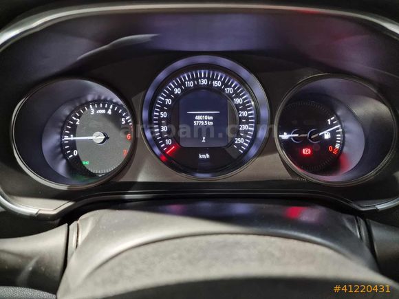 Mais İzmir Şube Megane Sedan 1.6 16V Joy