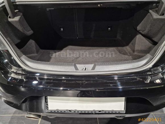 Mais İzmir Şube Megane Sedan 1.6 16V Joy