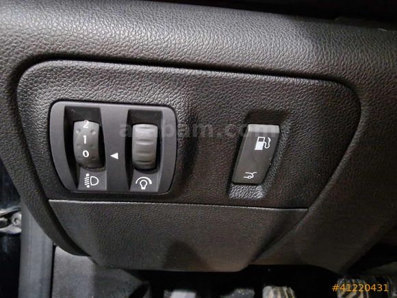 Mais İzmir Şube Megane Sedan 1.6 16V Joy