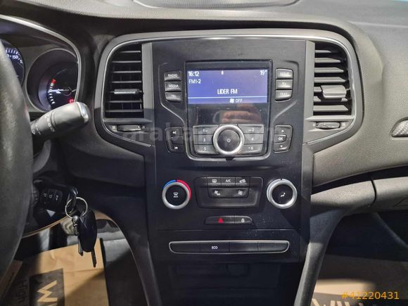 Mais İzmir Şube Megane Sedan 1.6 16V Joy