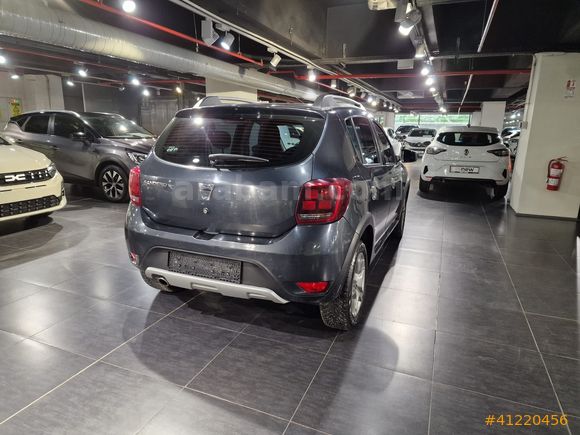 MAİS İZMİR Sandero 0.9 Tce Stepway