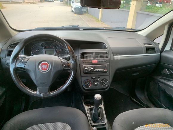 2014 MODEL ORJİNAL 2 PARÇA BOYALI LİNEA 246 BİN KMDE