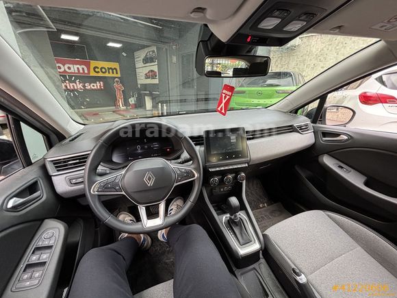 Galeriden Renault Clio 1.0 TCe Evolution 2024 Model Tokat 33.732 km Gri (metalik)