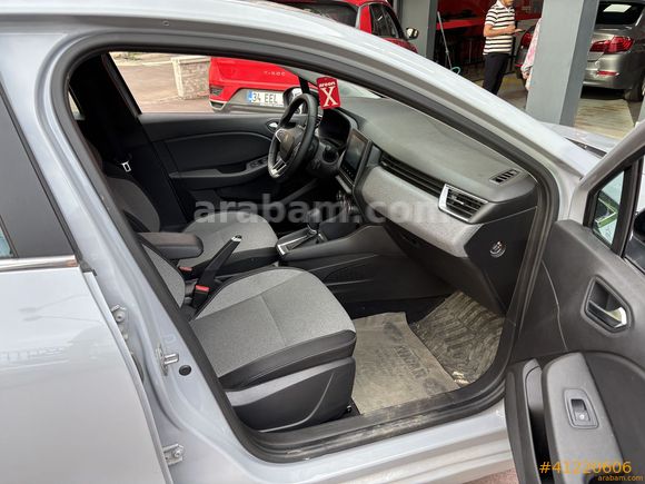 Galeriden Renault Clio 1.0 TCe Evolution 2024 Model Tokat 33.732 km Gri (metalik)
