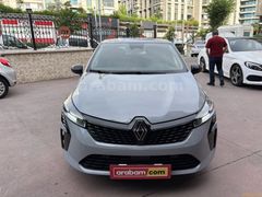 Galeriden Renault Clio 1.0 TCe Evolution 2024 Model Tokat 33.732 km Gri (metalik)