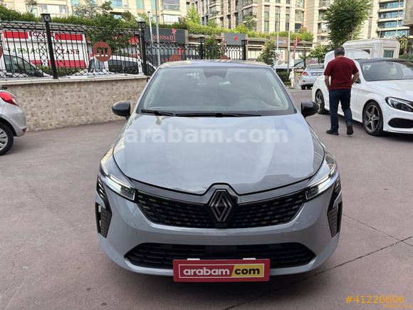 Galeriden Renault Clio 1.0 TCe Evolution 2024 Model Tokat 33.732 km Gri (metalik)