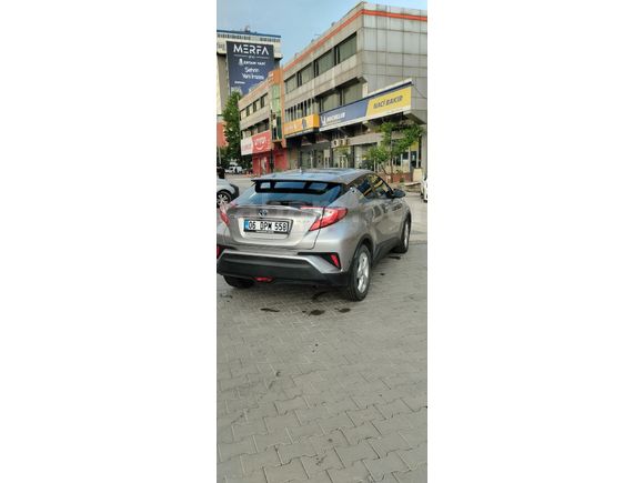 Sahibinden Toyota C-HR 1.8 Hybrid Advance 2017 Model