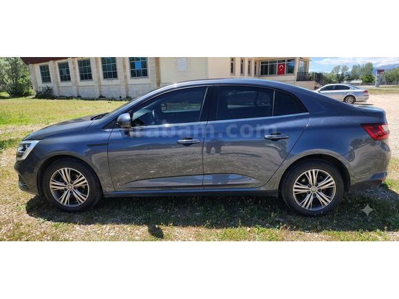 Sahibinden Renault Megane 1.3 TCe Touch 2024 Model