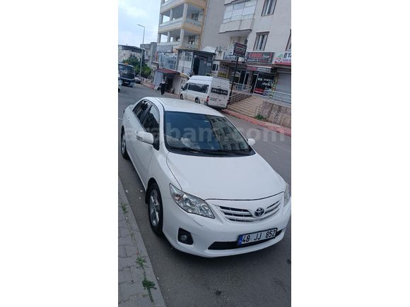 Sahibinden Toyota Corolla 1.4 D-4D Elegant 2012 Model Batman 190.000 km Beyaz