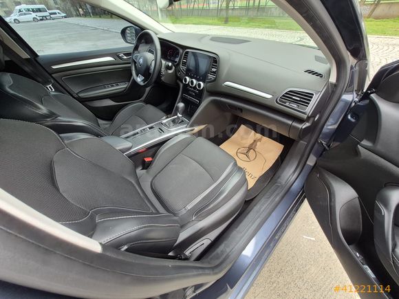 BULUT NETCAR'DAN 2024 1.3 TCE MEGANE ICON HATASIZ DEĞİŞENSİZ