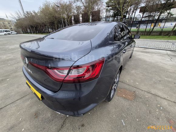 BULUT NETCAR'DAN 2024 1.3 TCE MEGANE ICON HATASIZ DEĞİŞENSİZ
