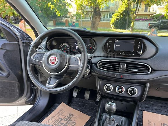 Galeriden Fiat Egea 1.4 Fire Easy Plus 2023 Model Aydın 40.000 km Füme