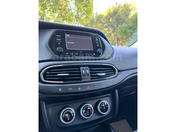 Galeriden Fiat Egea 1.4 Fire Easy Plus 2023 Model Aydın 40.000 km Füme