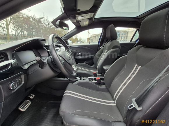 BULUT NETCAR'DAN 2023 MODEL OPEL CORSA 1.2 T GS CAM TAVAN HATASZ