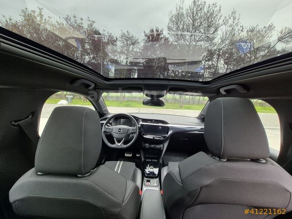 BULUT NETCAR'DAN 2023 MODEL OPEL CORSA 1.2 T GS CAM TAVAN HATASZ