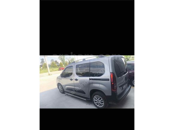 Sahibinden Fiat Doblo Combi 1.2 PureTech Easy 2025 Model 