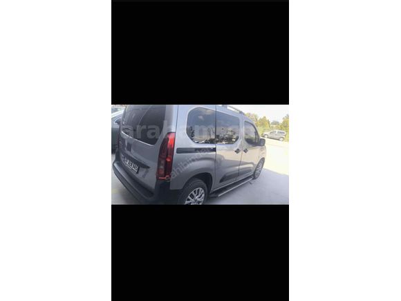 Sahibinden Fiat Doblo Combi 1.2 PureTech Easy 2025 Model 
