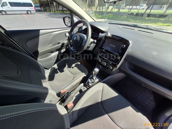 BULUT NETCAR'DAN 2017 MODEL RENAULT CLİO 1.5 dCİ TOUCH