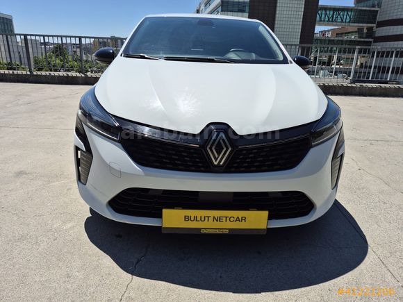BULUT NETCAR'DAN 2023 CLİO 1.0 TCE EQUİLİBRE 79 BİN KM TESLA
