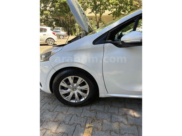 Sahibinden Peugeot 208 1.2 PureTech Active 2015 Model 