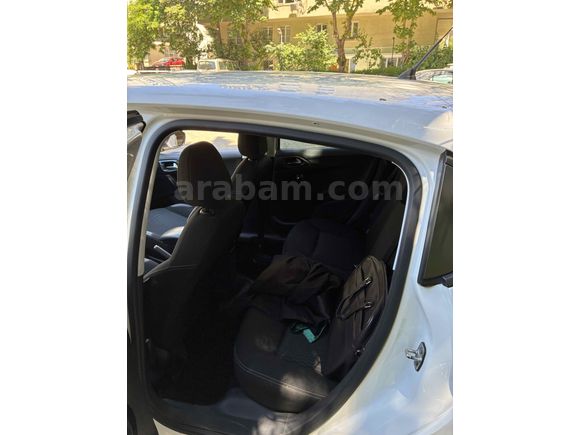 Sahibinden Peugeot 208 1.2 PureTech Active 2015 Model 
