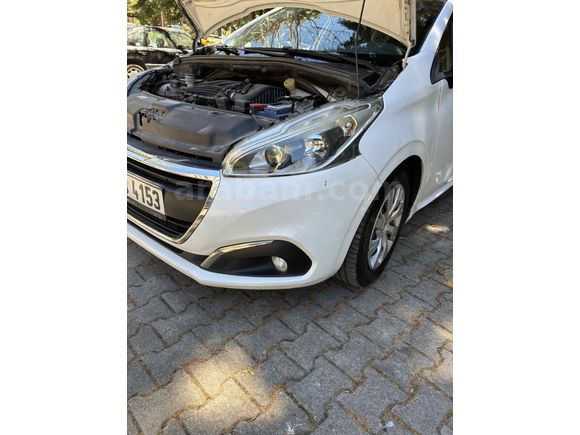 Sahibinden Peugeot 208 1.2 PureTech Active 2015 Model 