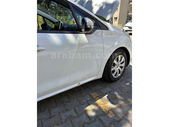 Sahibinden Peugeot 208 1.2 PureTech Active 2015 Model 