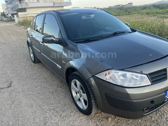 Sahibinden Renault Megane 1.6 Dynamique 2004 Model  340.000 km Gri
