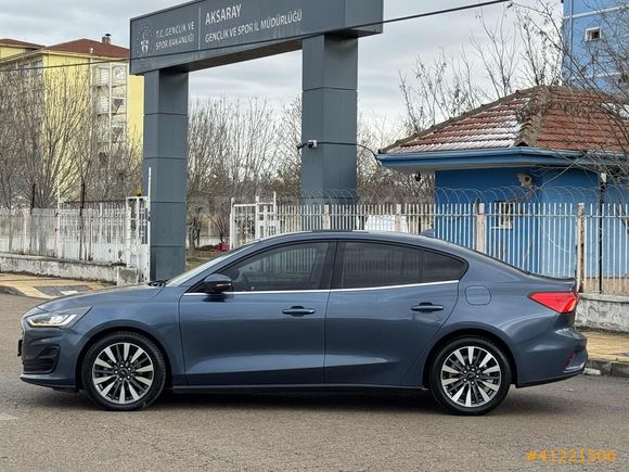 2023 FORD FOKUS 1.5 ECOBLUE TİTANIUM OTOMATİK 84_KM 12 AY TAKSİT