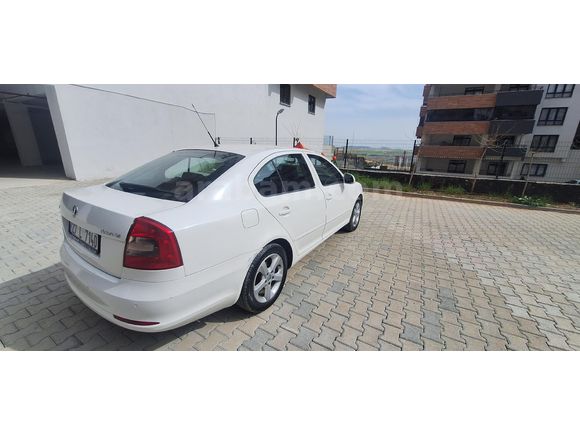 Sahibinden Skoda Octavia 1.6 TDI Elegance 2011 Model