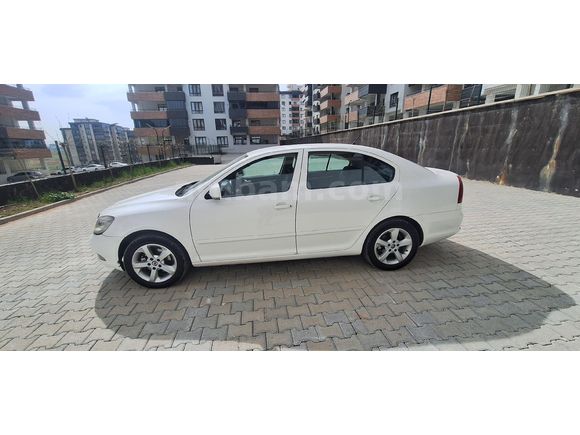 Sahibinden Skoda Octavia 1.6 TDI Elegance 2011 Model