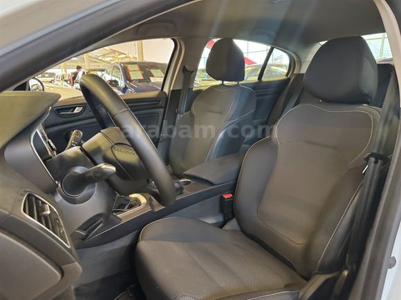 2022 RENAULT MEGANE 1.3 TCE JOY