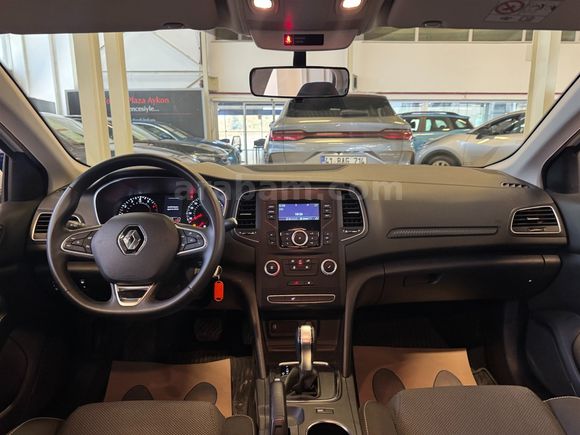 2022 RENAULT MEGANE 1.3 TCE JOY