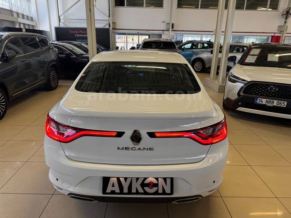 2022 RENAULT MEGANE 1.3 TCE JOY