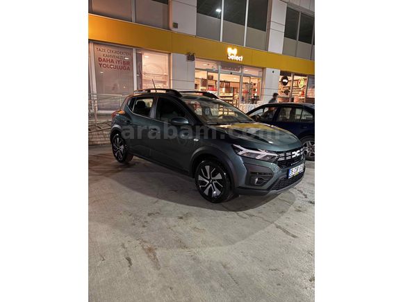 2025 model dacia sandero stepway 
