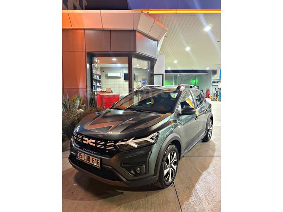 2025 model dacia sandero stepway 
