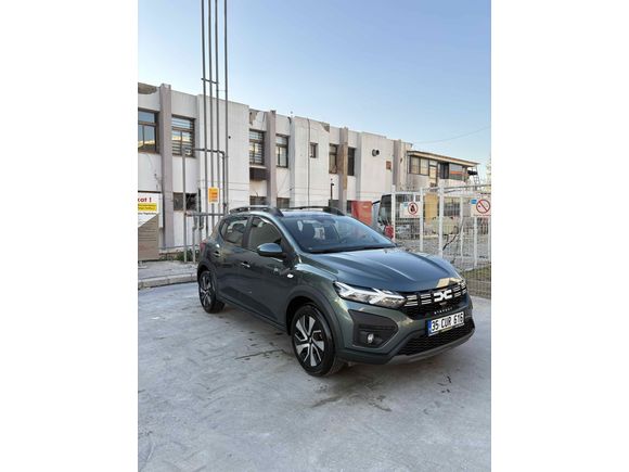 2025 model dacia sandero stepway 
