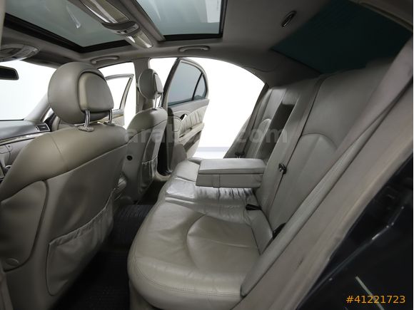 AUTOMOOD'DAN MANUEL MERCEDES E220 CDI AVANGARDE TEMİZ BAKIMLI