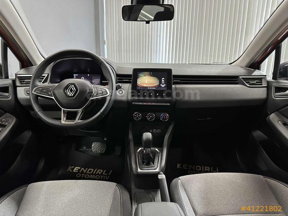 2024 CLİO 1.0 TCE EVOLUTİON X-TRONİC 22.000 KM DE LANSMAN RENGİ