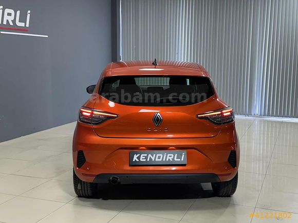 2024 CLİO 1.0 TCE EVOLUTİON X-TRONİC 22.000 KM DE LANSMAN RENGİ