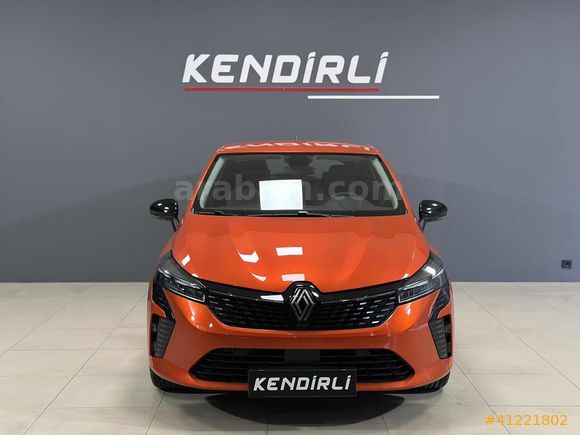 2024 CLİO 1.0 TCE EVOLUTİON X-TRONİC 22.000 KM DE LANSMAN RENGİ