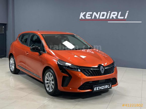 2024 CLİO 1.0 TCE EVOLUTİON X-TRONİC 22.000 KM DE LANSMAN RENGİ